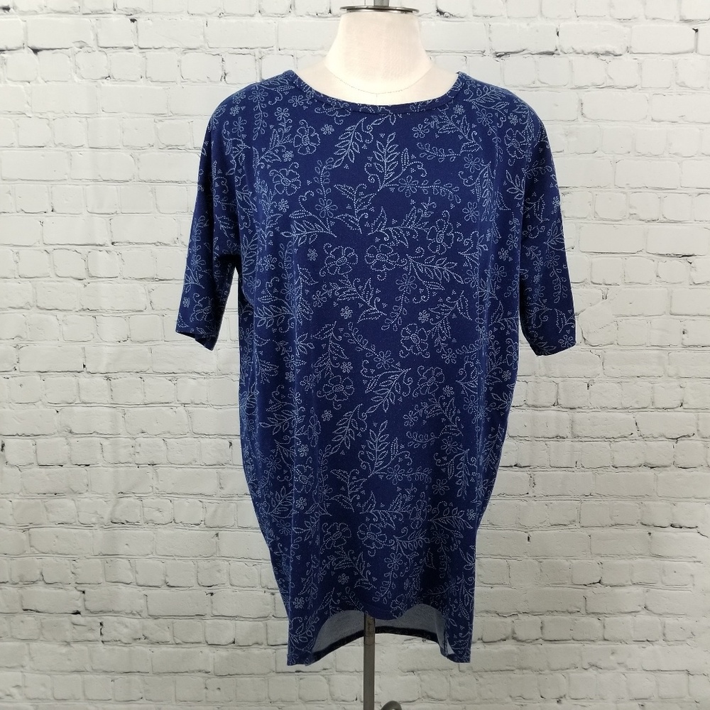 LULAROE Irma blue floral stretchy high-low top